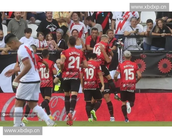 西甲第23轮巴塞罗那3-0马洛卡 巴塞罗那在先赛情况下积58分